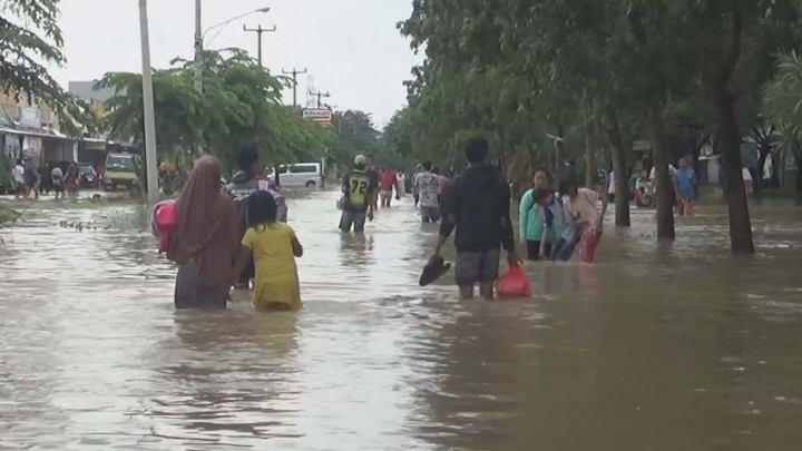 Ribuan Rumah di Bekasi Terendam Banjir Setinggi 1 Meter