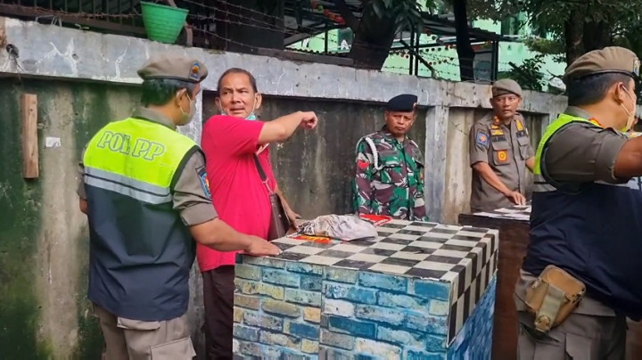 Penertiban Lapak PKL di Gambir Diwarnai Aksi Protes Pedagang