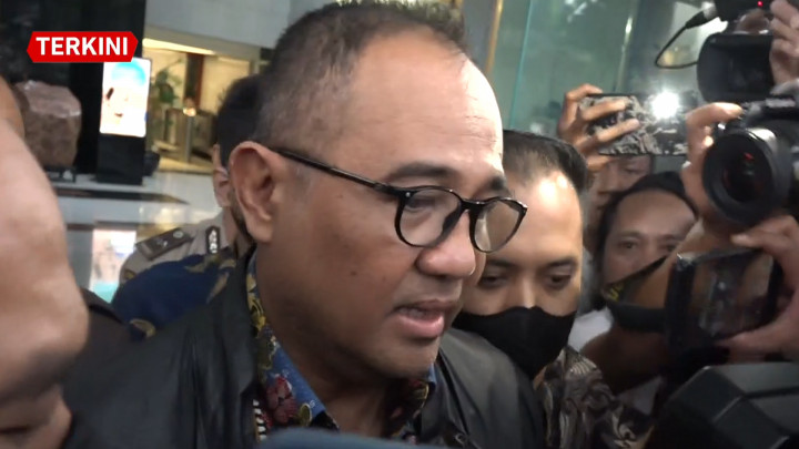 Enggan Berkomentar soal Pemeriksaan, Rafael Alun: Tanya Saja ke KPK