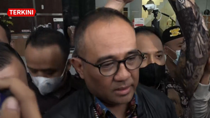 Usai Diperiksa KPK, Rafael Alun Sampaikan Permintaan Maaf