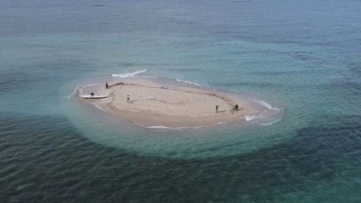 Heboh! Kemunculan Pulau Baru Gegerkan Warga Polewali Mandar