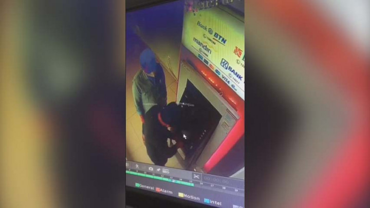 Terekam CCTV, Aksi Pembobol ATM Dipergoki Petugas SPBU