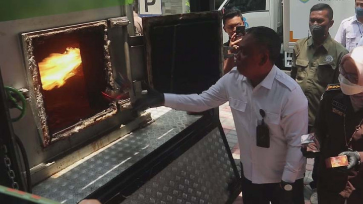 BBPOM Bandung Musnahkan Ribuan Produk Ilegal dengan Total Nilai Rp28,9 Miliar