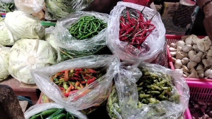 Masuki Awal Ramadan, Sejumlah Kebutuhan Pokok di Pasar Kudus Melonjak Naik