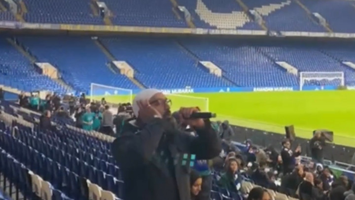 Momen Chelsea mengadakan buka puasa bersama di Stadion Stamford Bridge