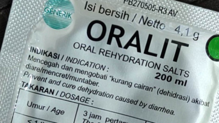 Benarkah Minum Oralit Cegah Haus saat Puasa? Ini Faktanya