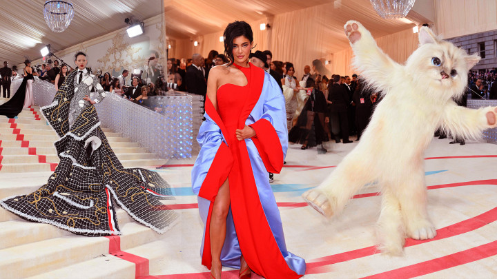 Unik! Beginilah Gaya Pakaian Selebriti di Met Gala 2023