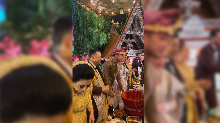 Momen Jessica Mila Manortor saat Pesta Pernikahan Adat Batak