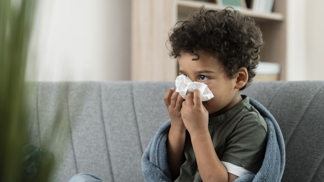 Batuk Anak Tak Kunjung Sembuh? Awasi 5 Penyakit Ini