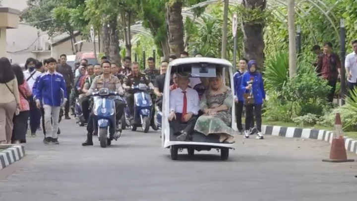 Keren! Udinus Ciptakan Becak Listrik Canggih Tanpa Supir