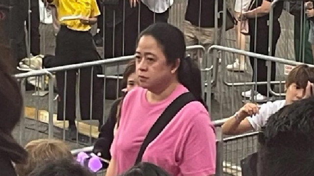 Viral Sosok Mirip Puan Maharani Nonton Konser BLACKPINK di Singapura