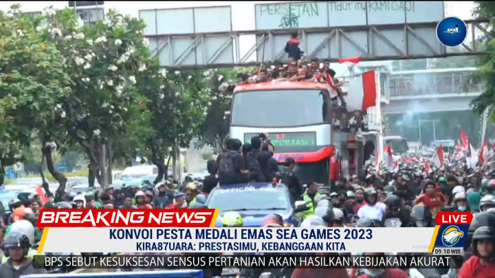 Kemeriahan Konvoi Pesta Medali Emas SEA Games 2023