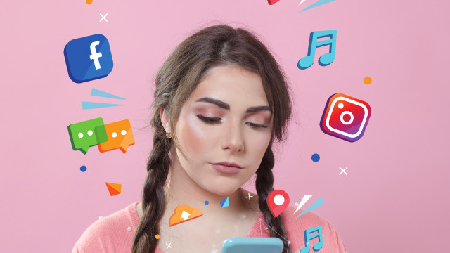 Jangan Oversharing, Hindari Posting 4 Hal Ini di Media Sosial Agar Kamu Terhindar dari Bahaya!