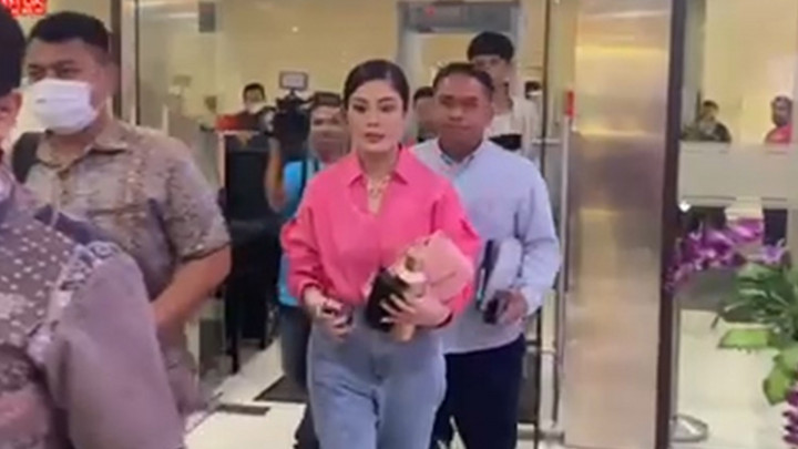 Nindy Ayunda Penuhi Panggilan Polisi Terkait Kasus Dito Mahendra