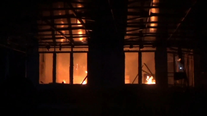 Masjid di Area Kampus Unpad Habis Dilalap Api