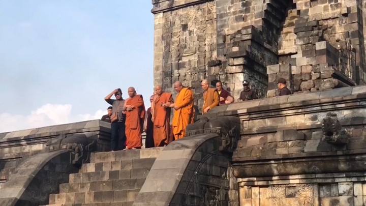 Melalui Api Dharma, Umat Buddha Diajak Berguna Bagi Sesama