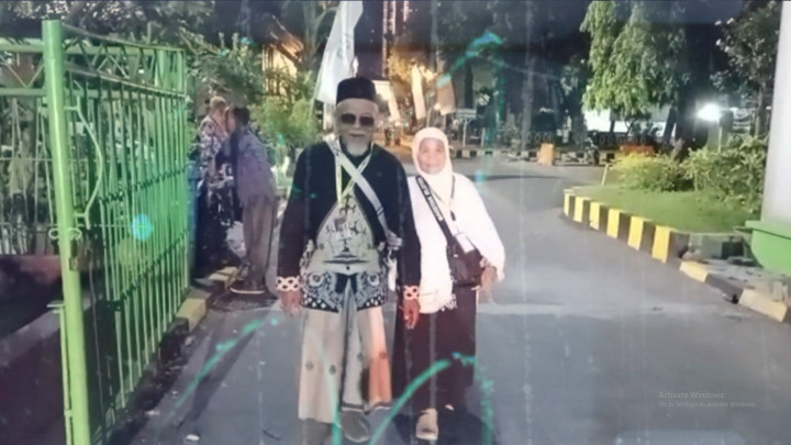 Kisah Seorang Tukang Pijat Tunanetra Semangat Berangkat Haji