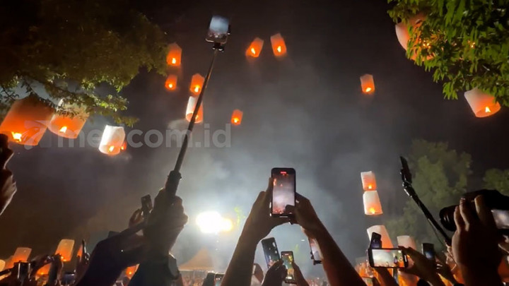 3.500 Lampion Hiasi Malam Puncak Perayaan Waisak 2567 BE
