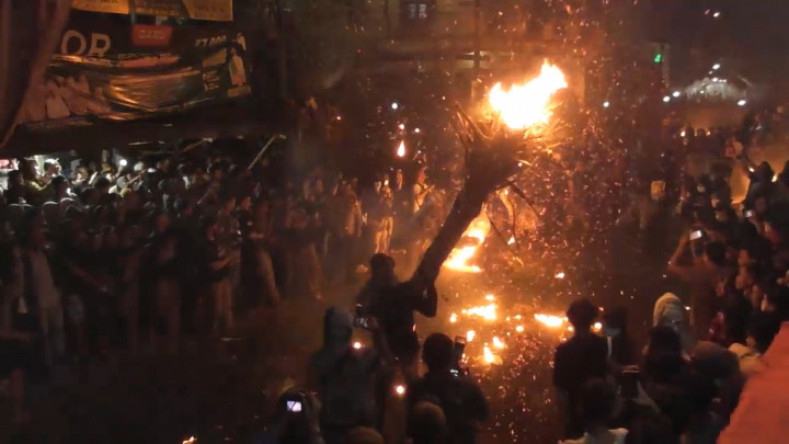 Unik! Perang Obor, Tradisi Tolak Bala Masyarakat di Jepara