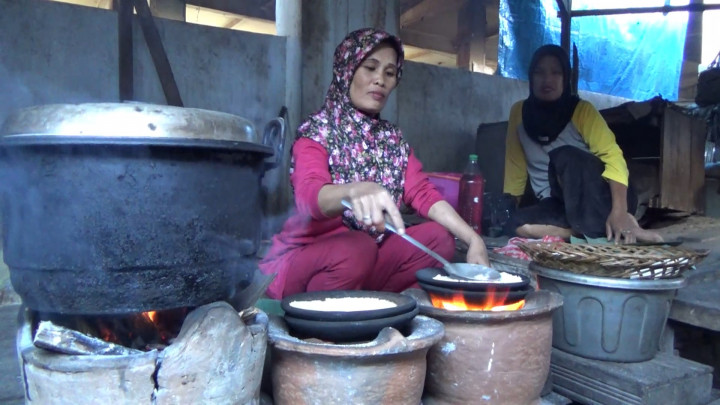 Kisah Inspirasi Penjual Jepa di Mejaene Naik Haji, Menabung Belasan Tahun