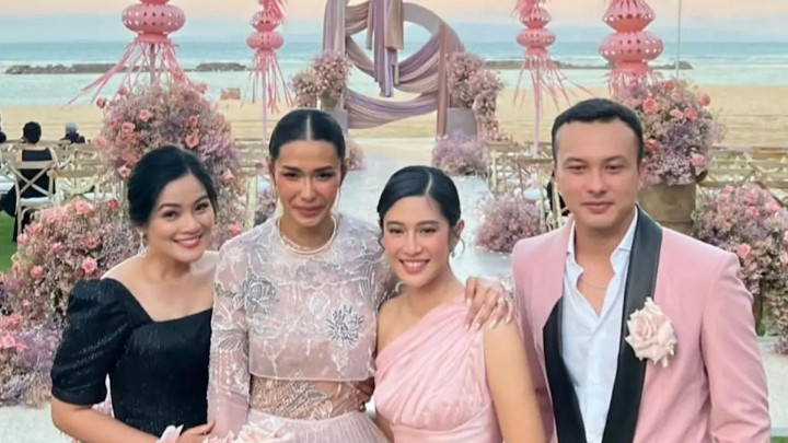 Gemes! Momen Reuni Pemain AADC di Pernikahan Adinia Wirasasti