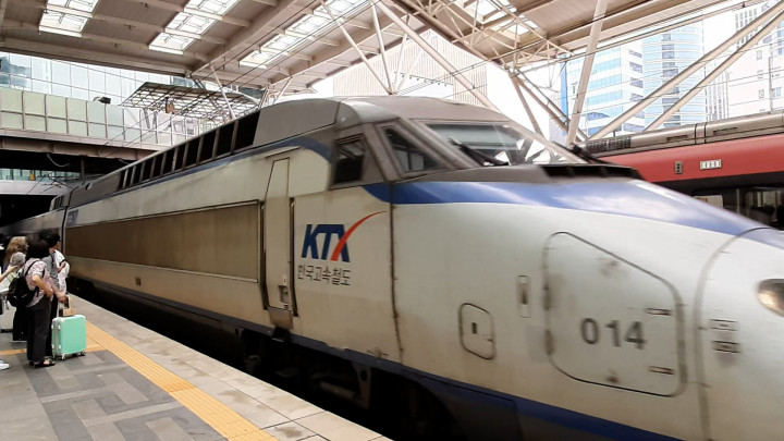 Jajal Kereta Cepat KTX Korea, Ke Busan Cuma 2 Jam!