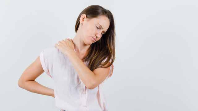 Kelamaan Duduk Bikin Nyeri Pinggang? Coba 3 Olahraga Mudah Ini untuk Mencegahnya!