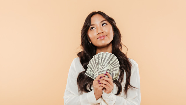 Ciri-ciri Perempuan Jago Atur Keuanagan, Kamu Salah Satunya?