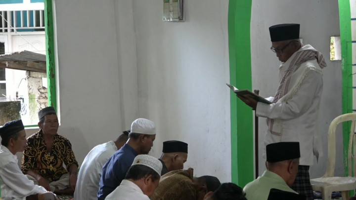 Hari Ini, Jemaah Naqsabandiyah Laksanakan Salat Iduladha di Padang