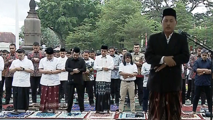 Momen Presiden Jokowi Salat Iduladha di Istana Kepresidenan Yogyakarta