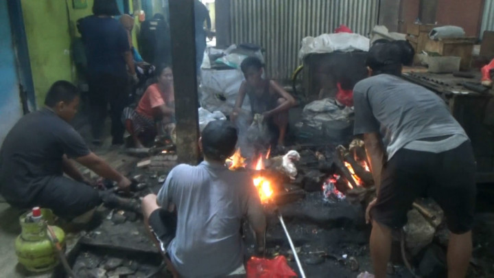 Berkah Iduladha, Jasa Bakar Kepala dan Kaki Hewan Kurban Laris Manis