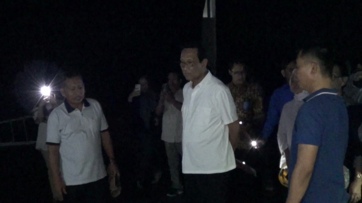 Sultan Hamengku Buwono X Tinjau Langsung Lokasi Dampak Gempa di Gunungkidul