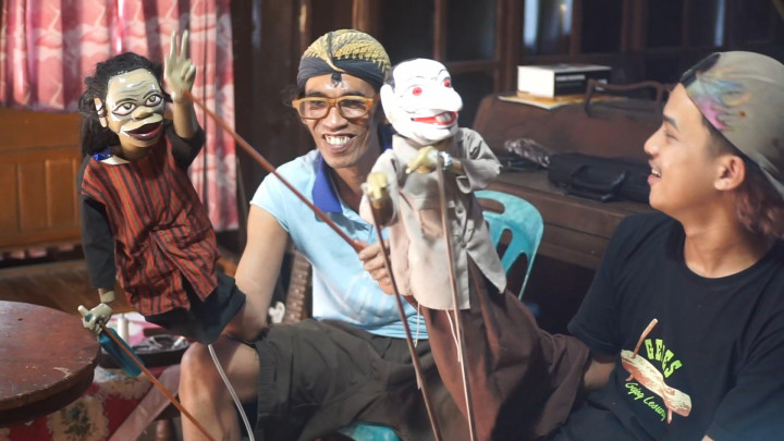 Perajin Wayang Golek Kontemporer di Kulon Progo Raup Cuan Besar