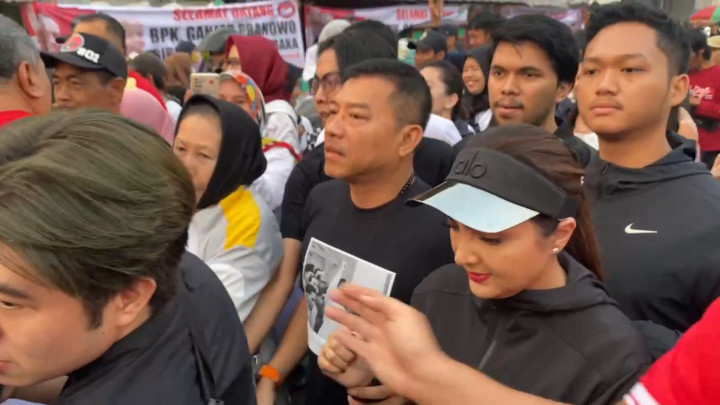 Momen Anang dan Ashanty ikut Jalan Sehat Bersama Ganjar di Bogor
