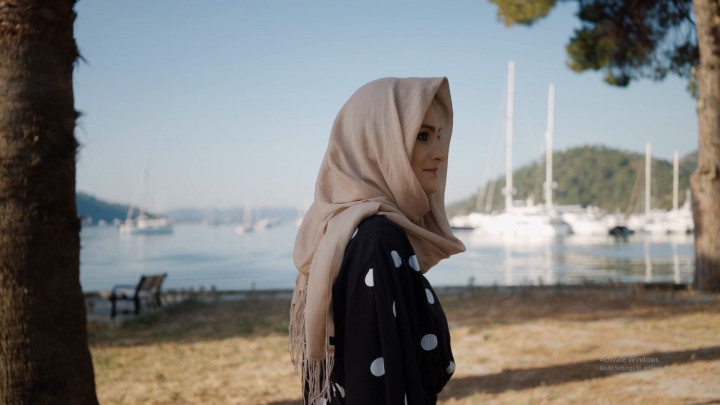 Tips Merawat Rambut Berhijab agar Tetap Sehat