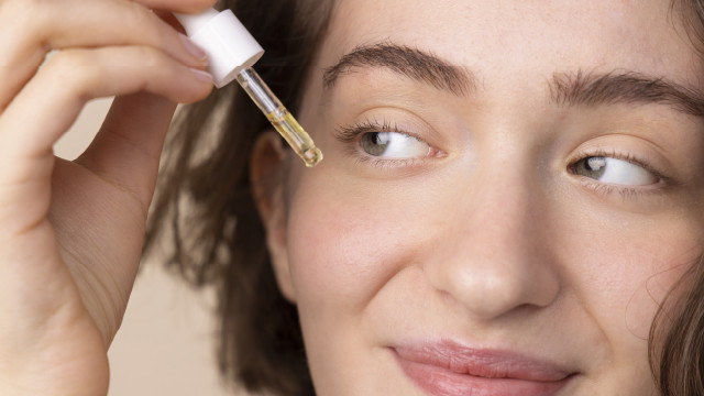 Kamu Harus Tau! 5 Manfaat Kandungan Hyaluronic Acid pada Skincare