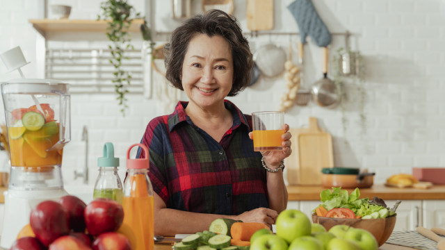 Hindari 4 Kebiasaan Makan yang Bisa Merusak Kesehatan Saat Usia 30an