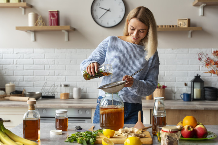 Minuman Sehat Kekinian, Ini 4 Manfaat Minum Teh Kombucha bagi Kesehatan