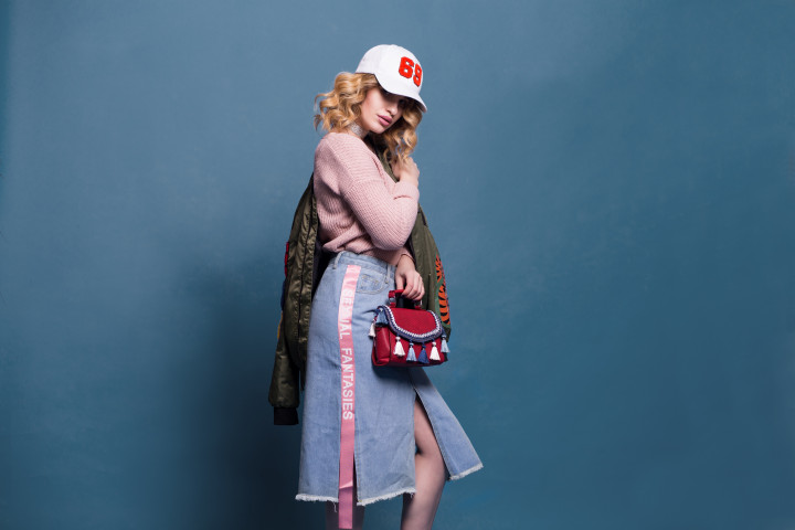 Wajib Dicoba! 4 Tips Berpakaian saat Cuaca Panas agar Lebih Nyaman