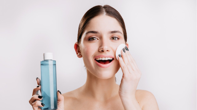 Intip Manfaat dari Hydrating Toner bagi Penderita Kulit Kering!