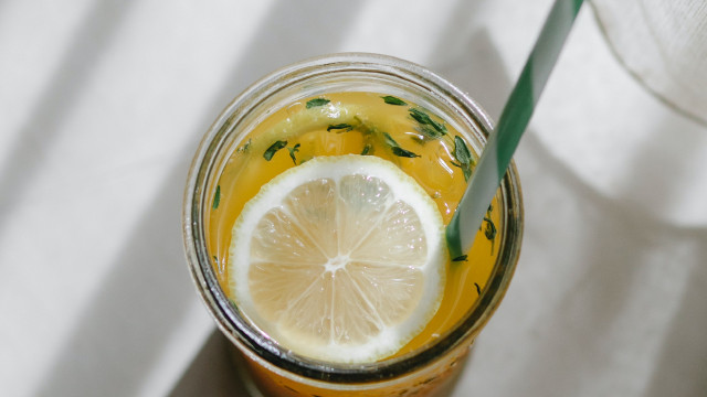Wow! Inilah Manfaat Resep Rumahan Infused Water Lemon Bagi Tubuh!