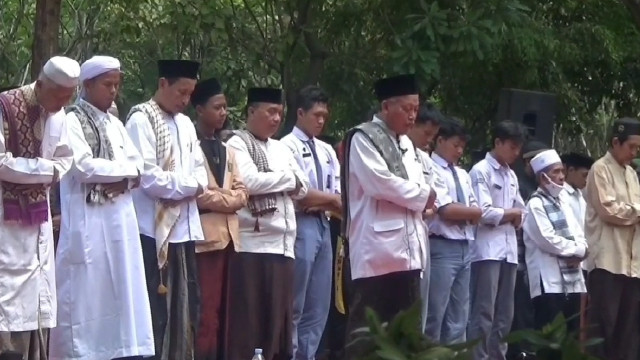 Umat Islam di Purwakarta Gelar Salat Istisqa Akibat Kemarau Panjang!