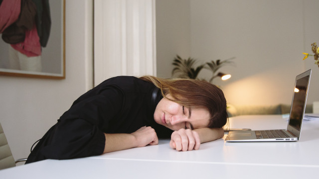 3 Manfaat Tidur Siang bagi Kesehatan dan kebugaran tubuh yang Jarang Diketahui