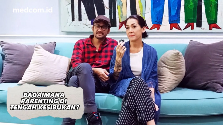 Gaya Parenting Santai, Begini Cara Tora Sudiro dan Mieke Amalia Jaga Anak