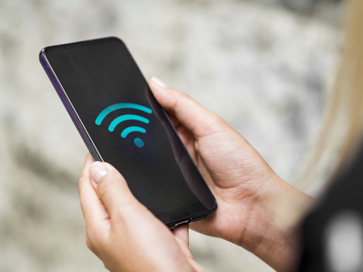 Tips Memperkuat Sambungan WiFi saat Sinyal Lemah