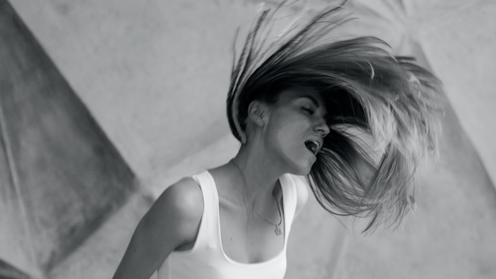 Mengejutkan! Ini 3 Manfaat dari Menyisir Rambut Setiap Hari