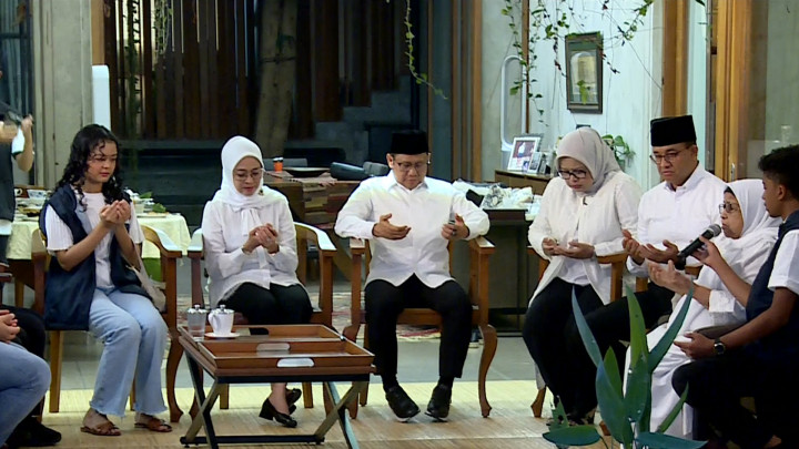 Sebelum ke KPU, Anies-Muhaimin Minta Restu Keluarga