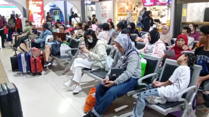 Jelang Nataru, Ribuan Tiket Kereta Api Telah Terjual