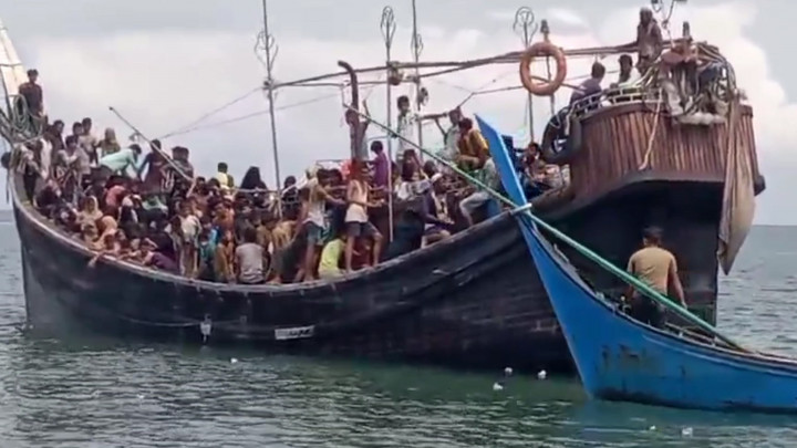 Tak Diizinkan Mendarat, Kapal Rohingya Terdampar di Perairan Aceh