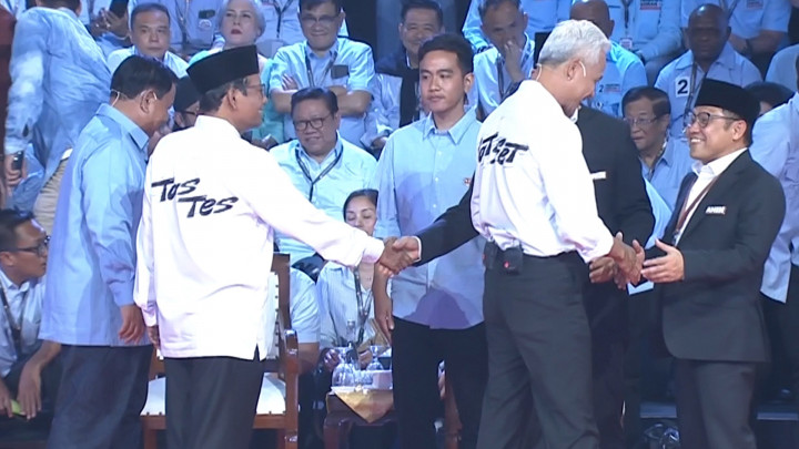 Momen Keakraban Tiga Paslon Jelang Debat Perdana Capres 2024